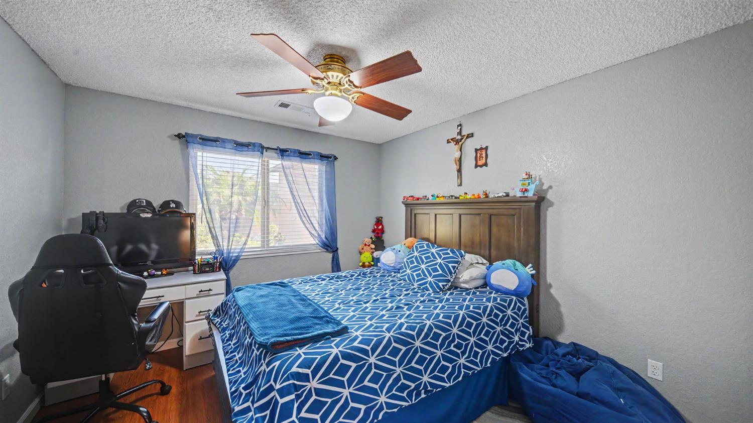 1140 Courtney Way, Modesto, CA 95358