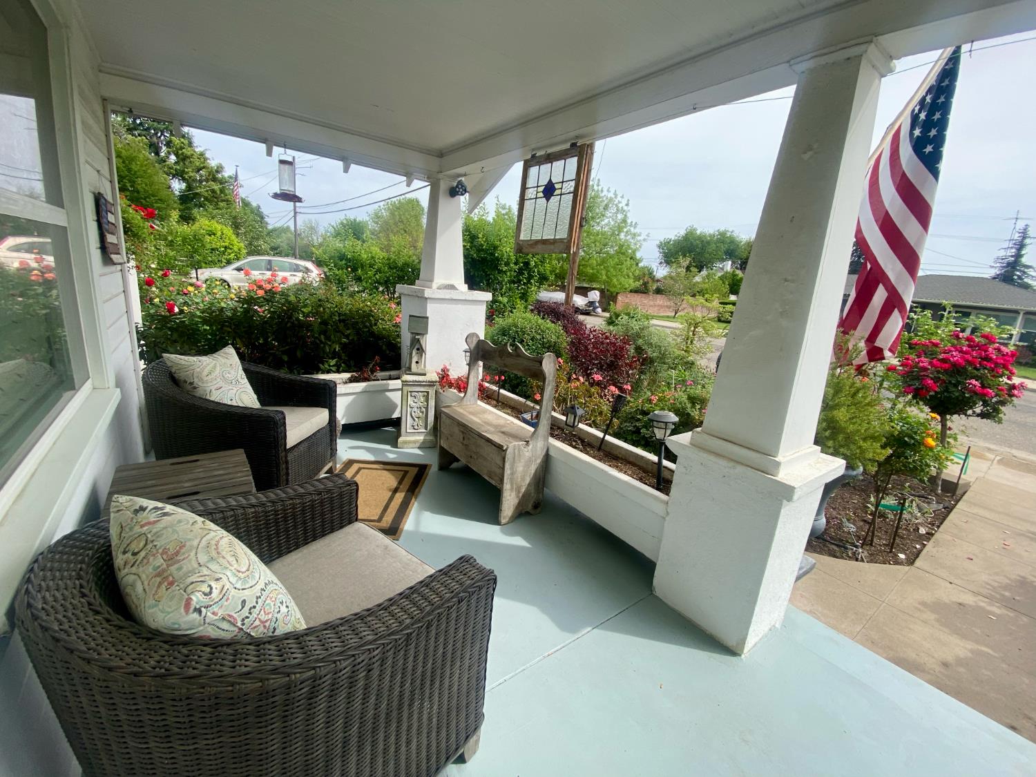 242 Laurel Ave, Oakdale, CA 95361