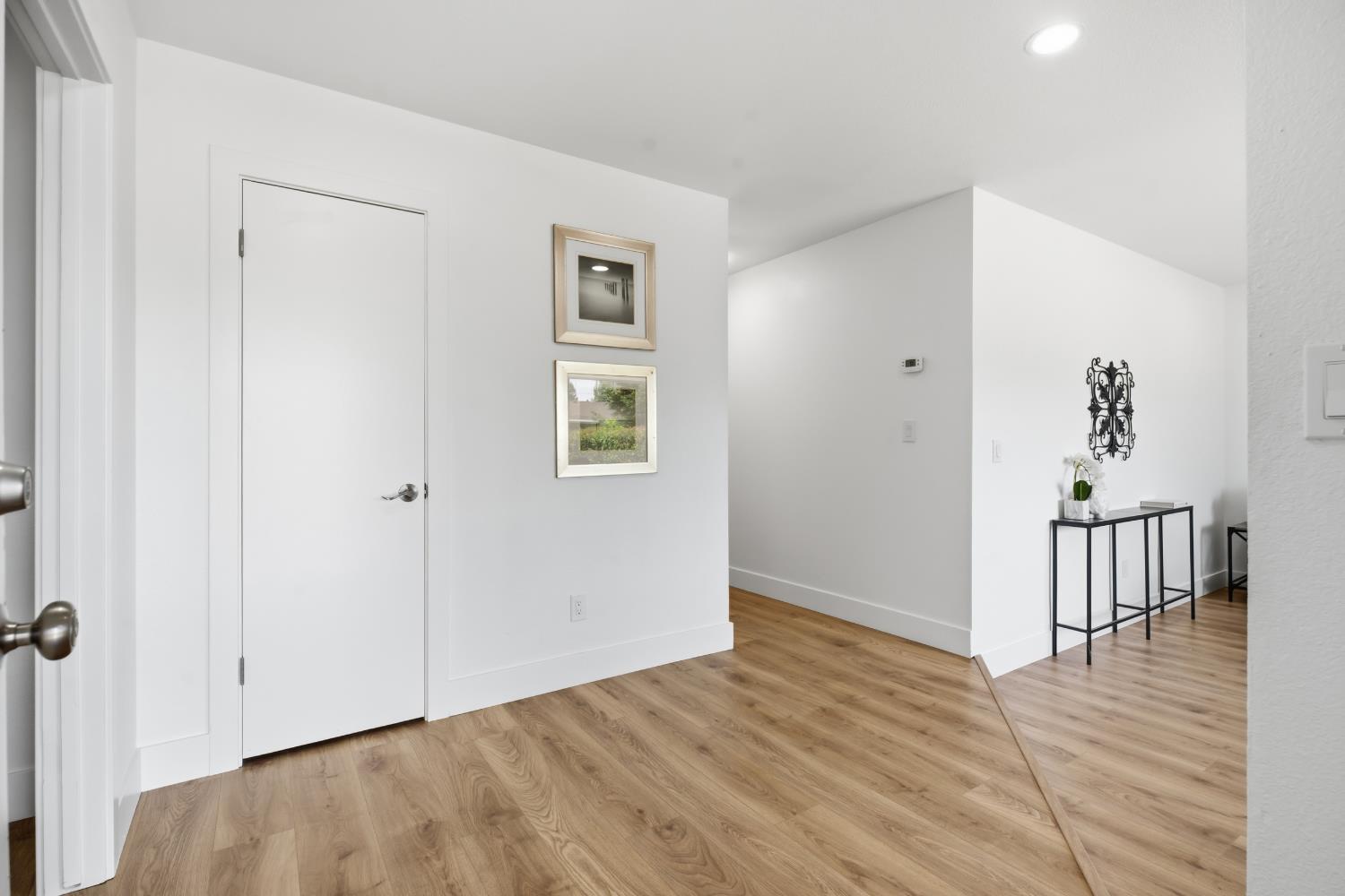 1924 Kendall Ave, Modesto, CA 95355