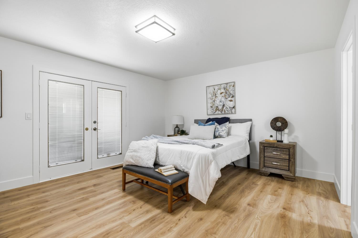 1924 Kendall Ave, Modesto, CA 95355