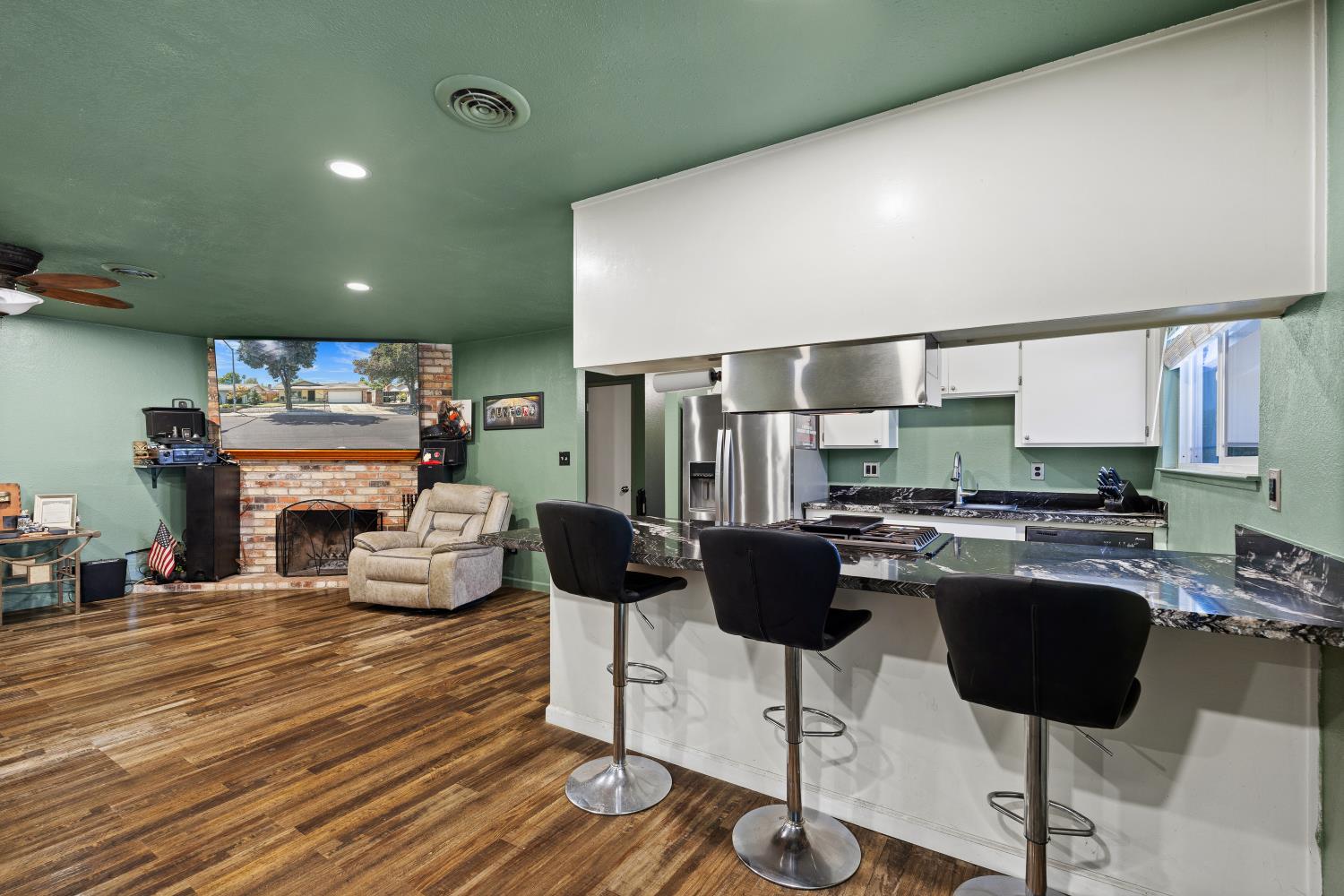 1608 Montecito Ave, Modesto, CA 95355