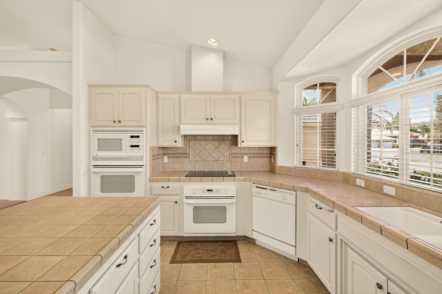 3077 Express, Madera, CA 93637