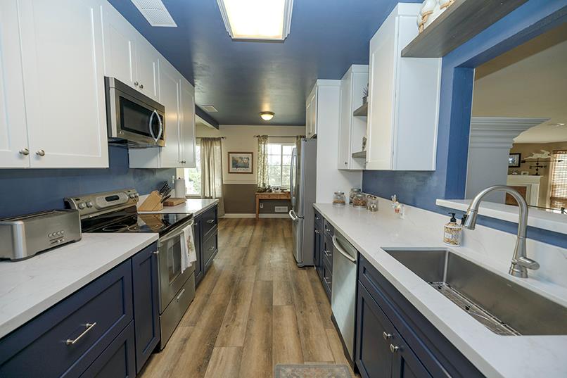 6249 Eleanor Rd, Oakdale, CA 95361