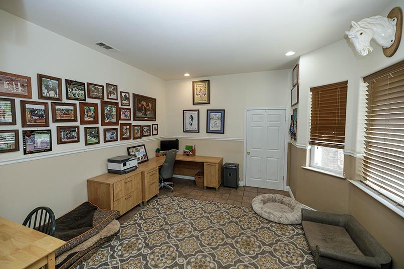 6249 Eleanor Rd, Oakdale, CA 95361