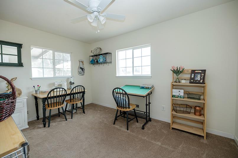 6249 Eleanor Rd, Oakdale, CA 95361