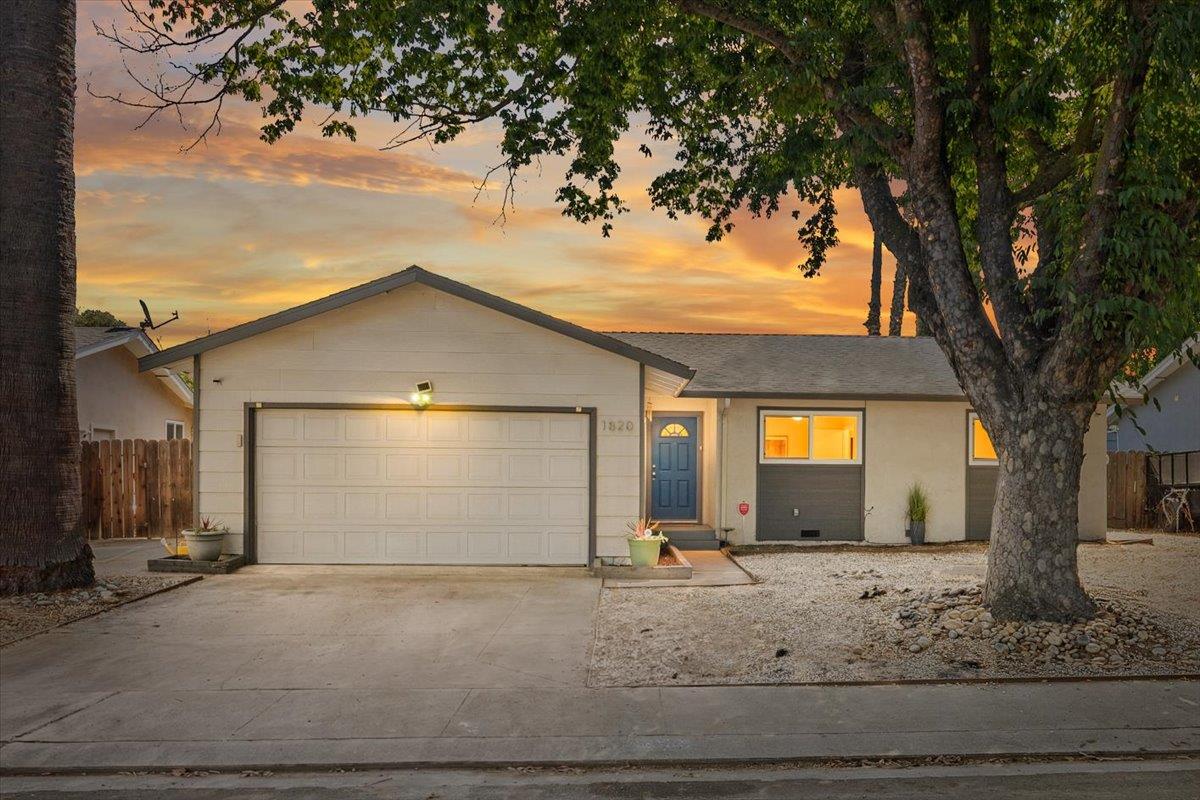 1820 Serena Ave, Modesto, CA 95355