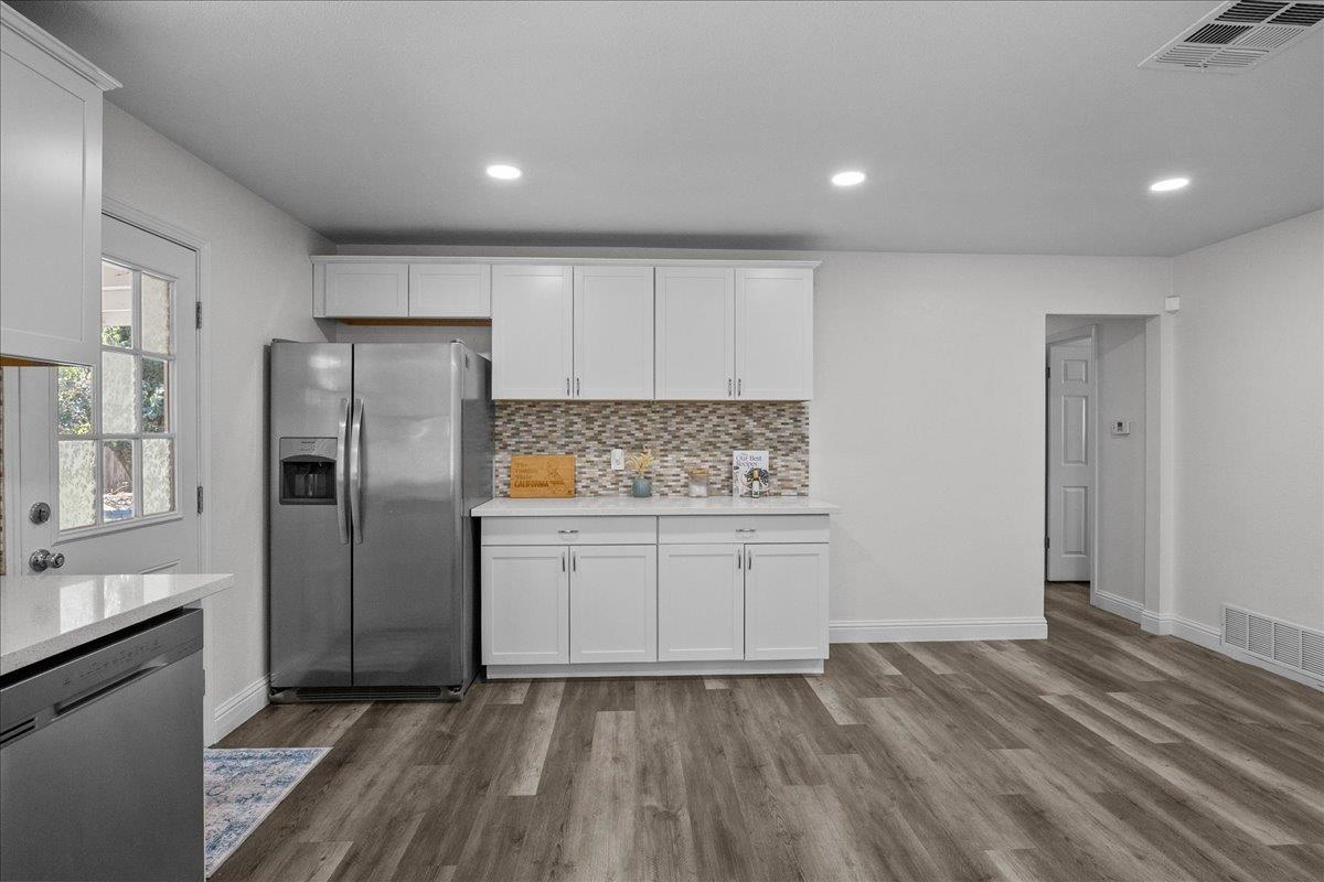 1820 Serena Ave, Modesto, CA 95355