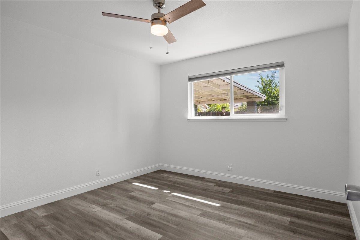 1820 Serena Ave, Modesto, CA 95355