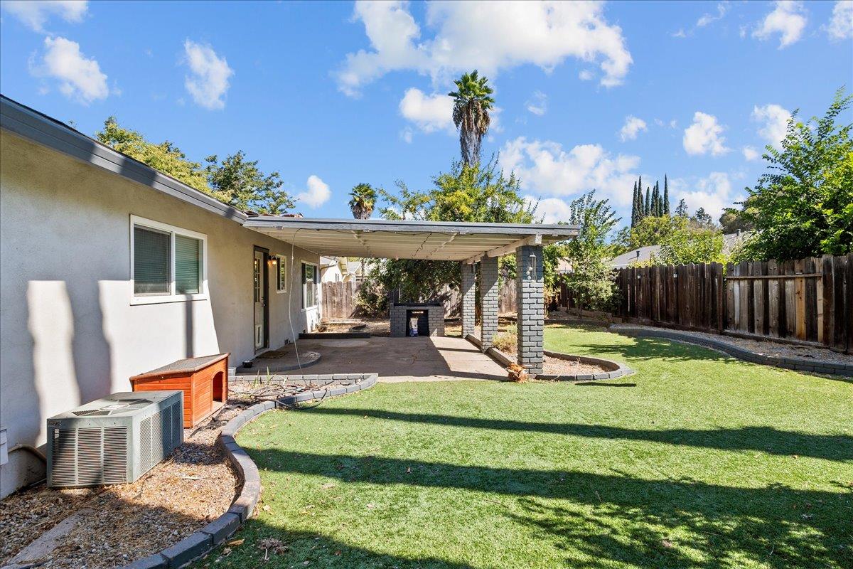 1820 Serena Ave, Modesto, CA 95355