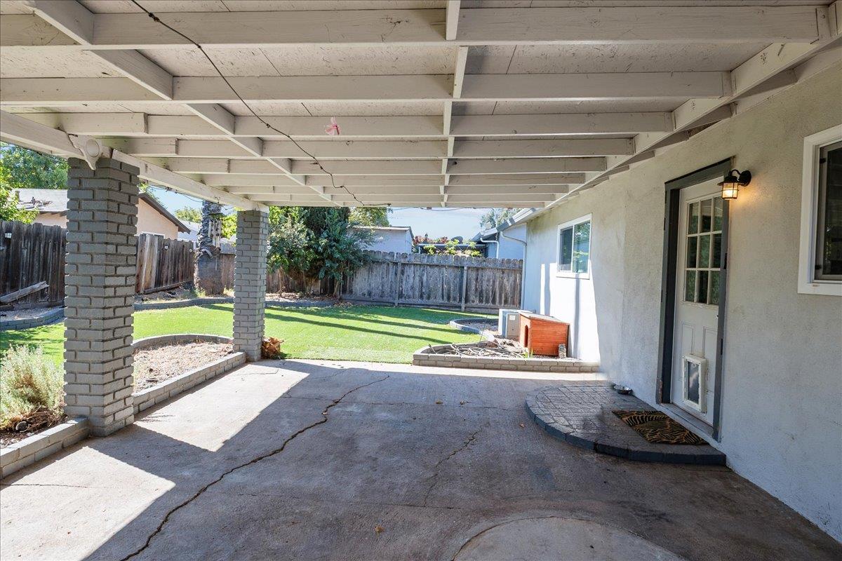 1820 Serena Ave, Modesto, CA 95355