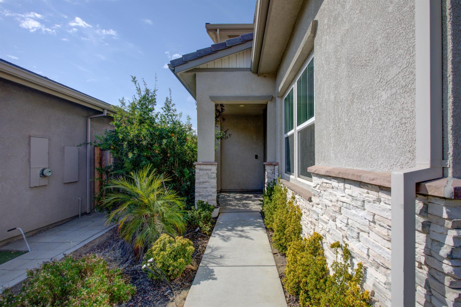9666 Cabernet Ct, Patterson, CA 95363