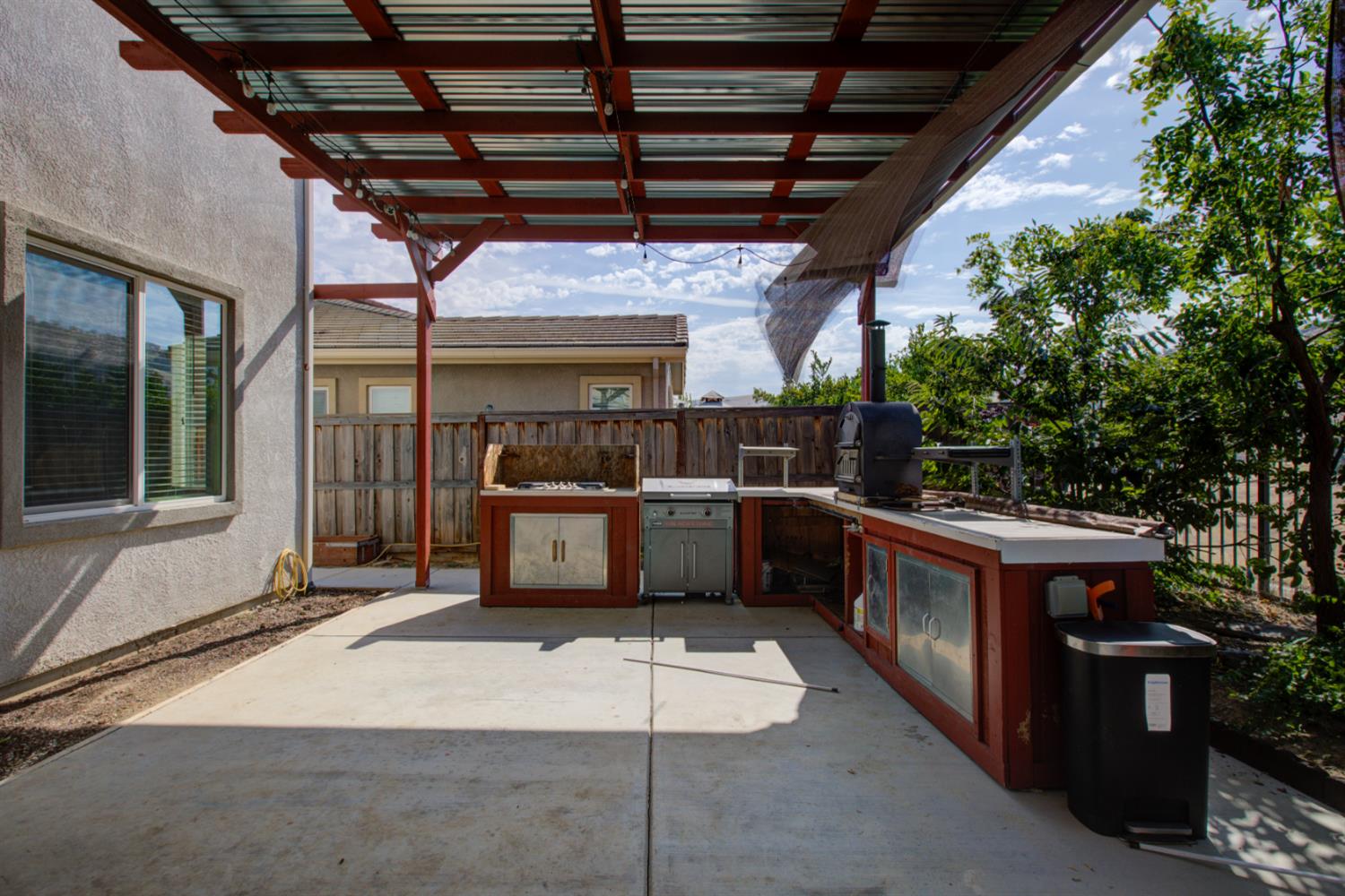 9666 Cabernet Ct, Patterson, CA 95363