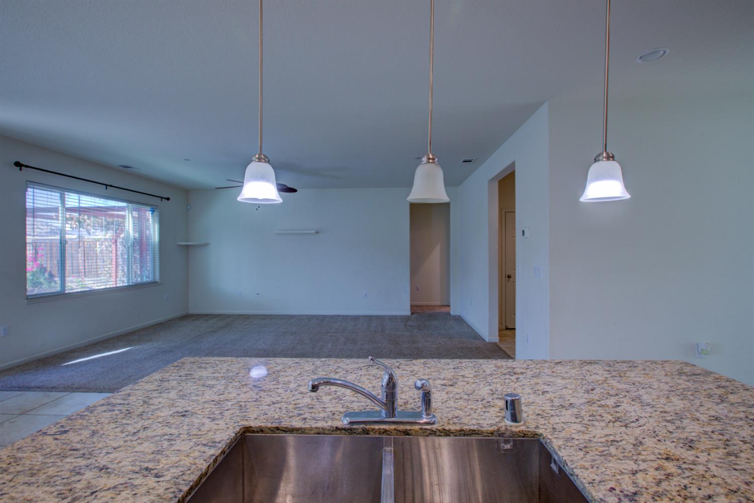 9666 Cabernet Ct, Patterson, CA 95363