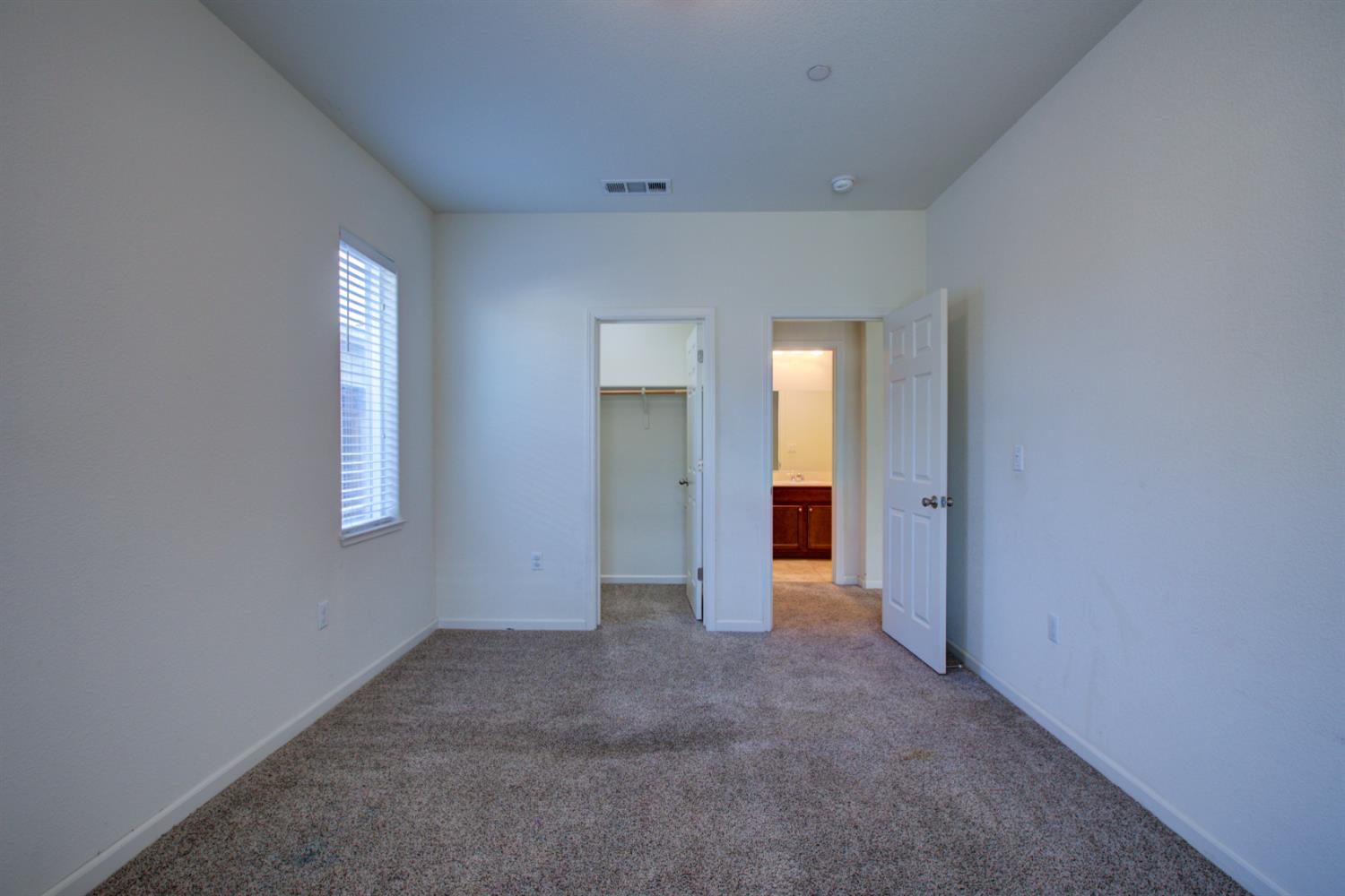 9666 Cabernet Ct, Patterson, CA 95363