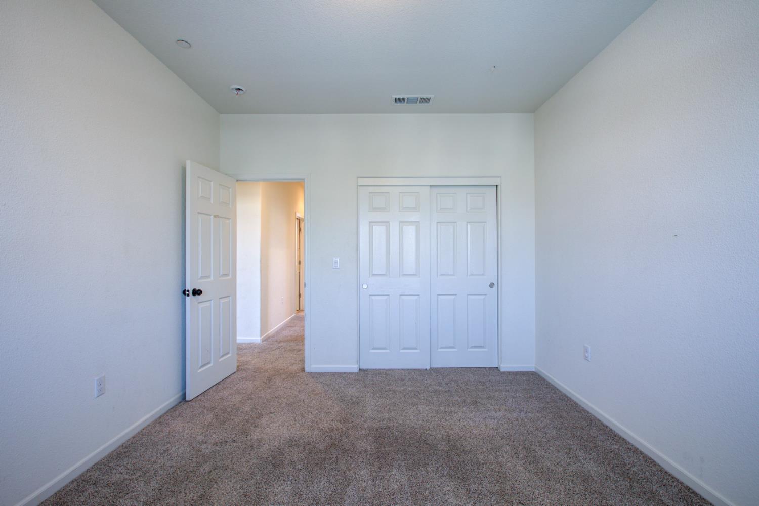 9666 Cabernet Ct, Patterson, CA 95363