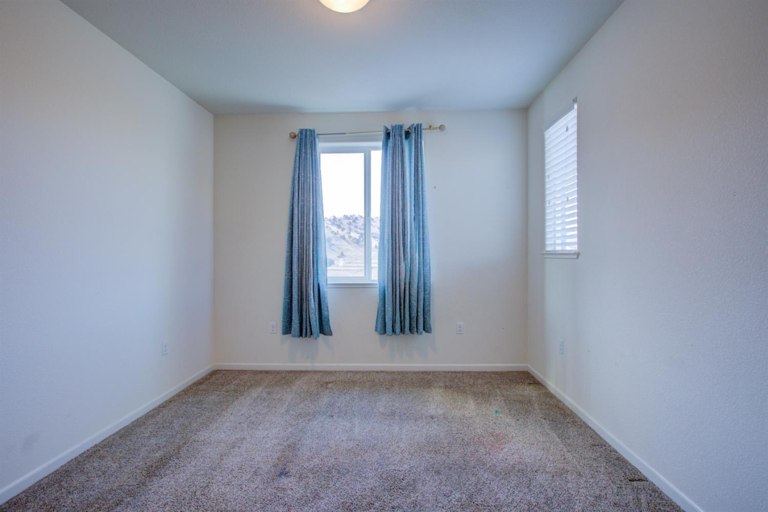 9666 Cabernet Ct, Patterson, CA 95363