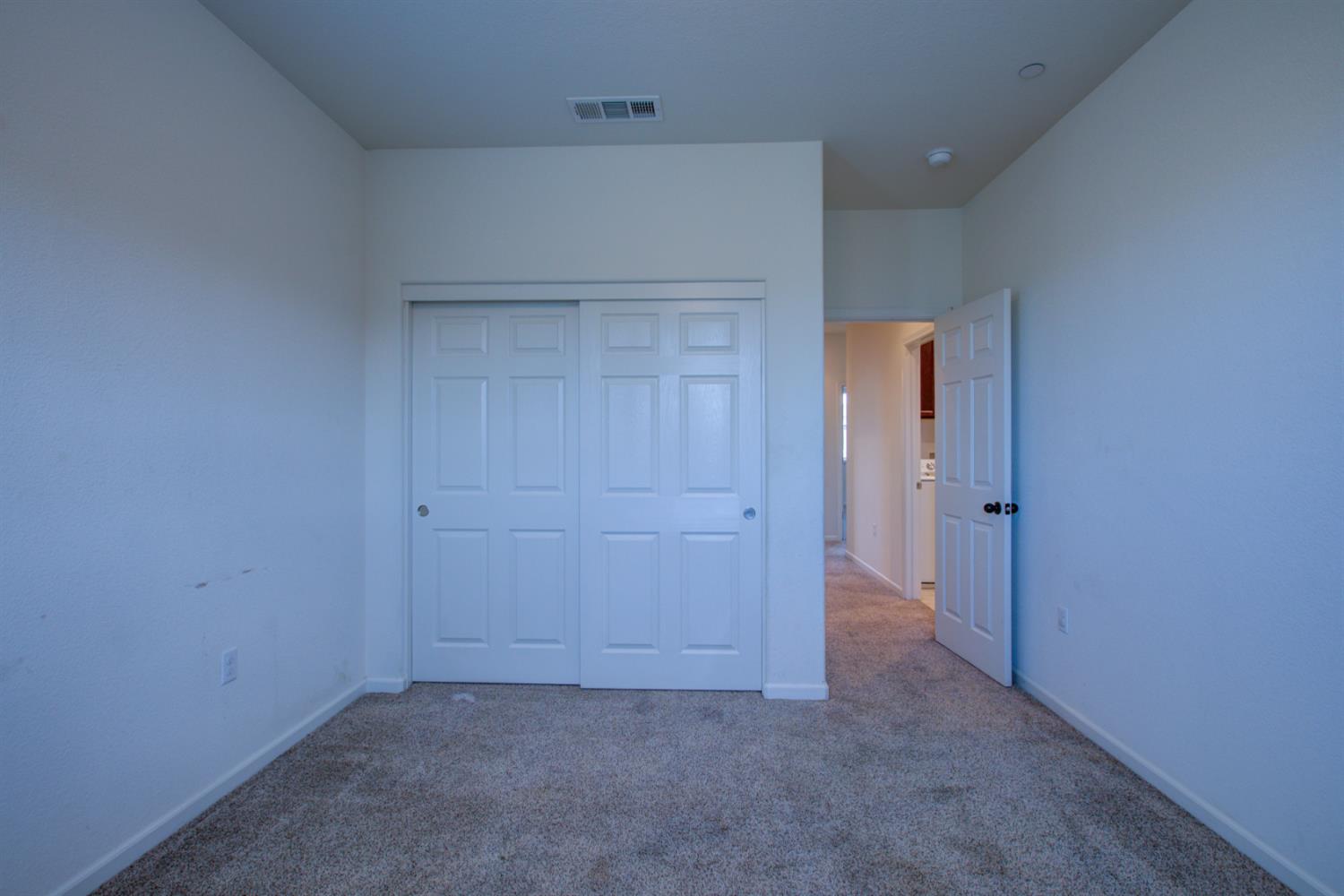 9666 Cabernet Ct, Patterson, CA 95363