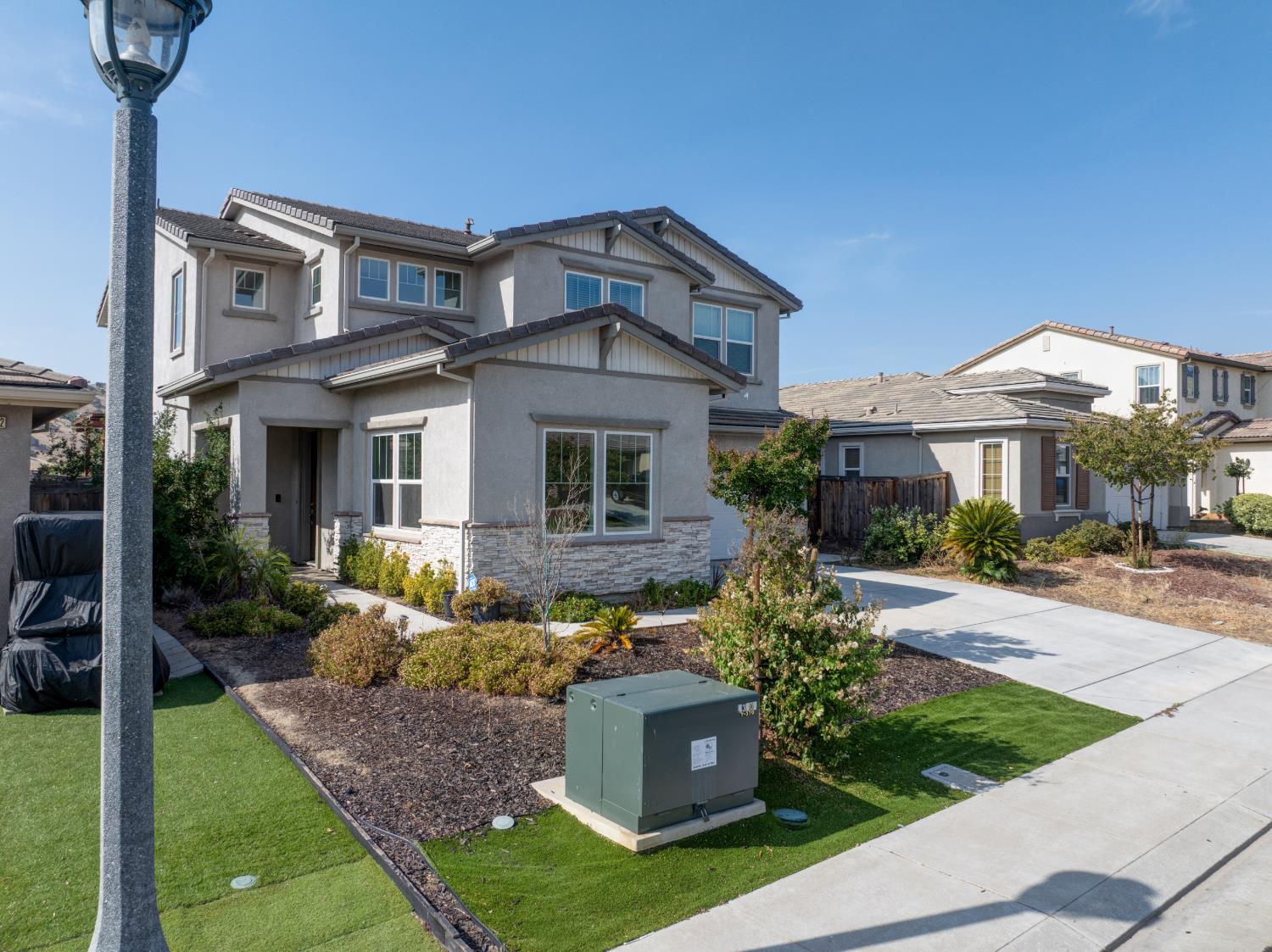 9666 Cabernet Ct, Patterson, CA 95363