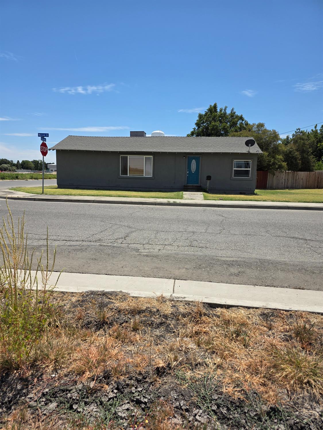 1533 Merced Street, Dos Palos, CA 93620