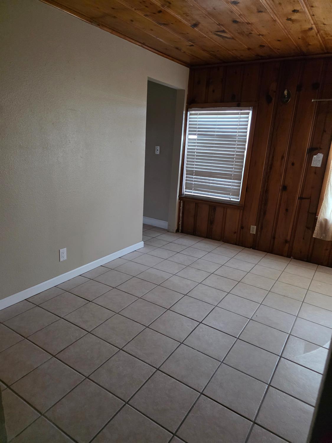 1533 Merced Street, Dos Palos, CA 93620