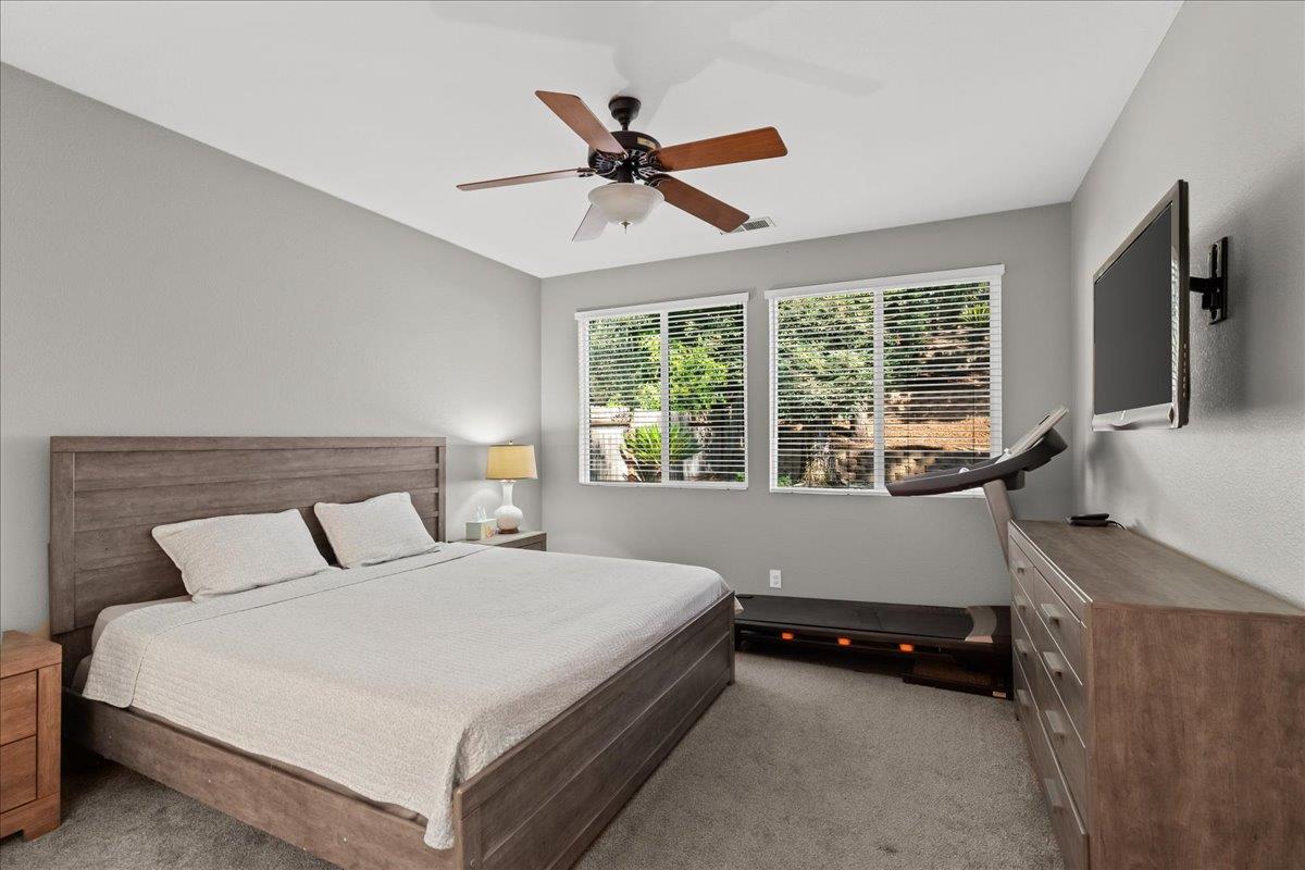 1528 Burchell Hill Dr, Oakdale, CA 95361