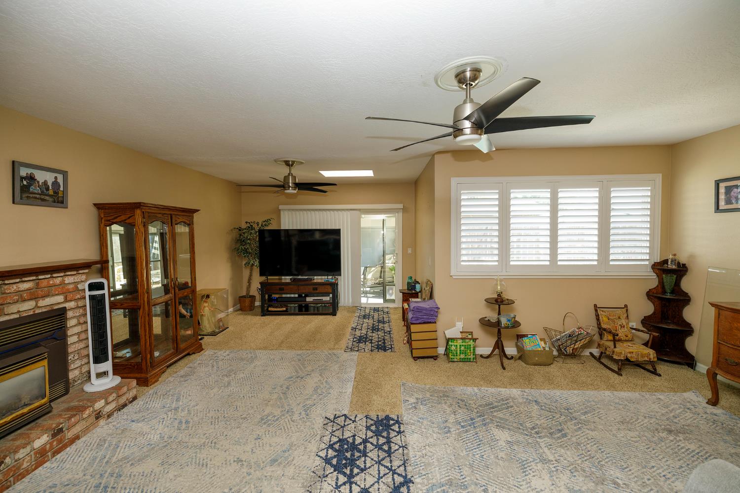 2725 Villa Ramon Dr, Ceres, CA 95307