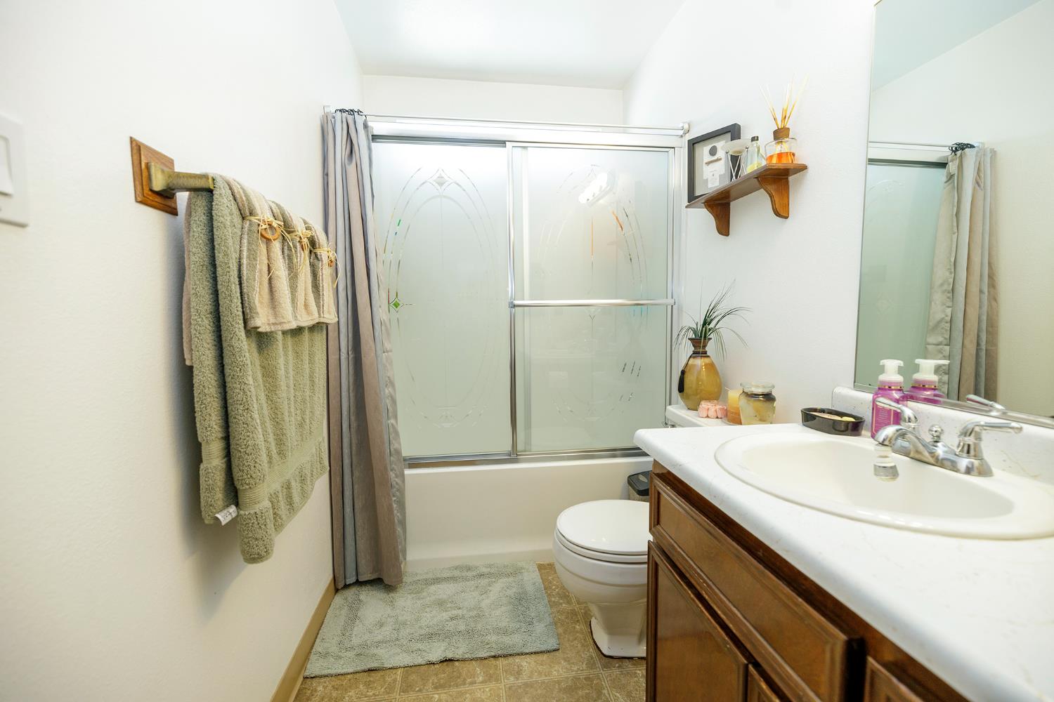 2725 Villa Ramon Dr, Ceres, CA 95307
