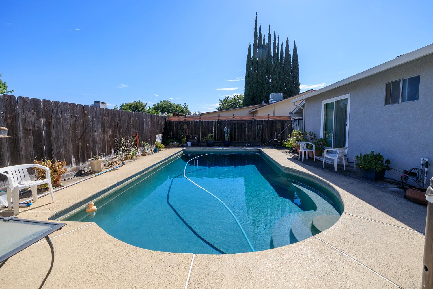 2725 Villa Ramon Dr, Ceres, CA 95307
