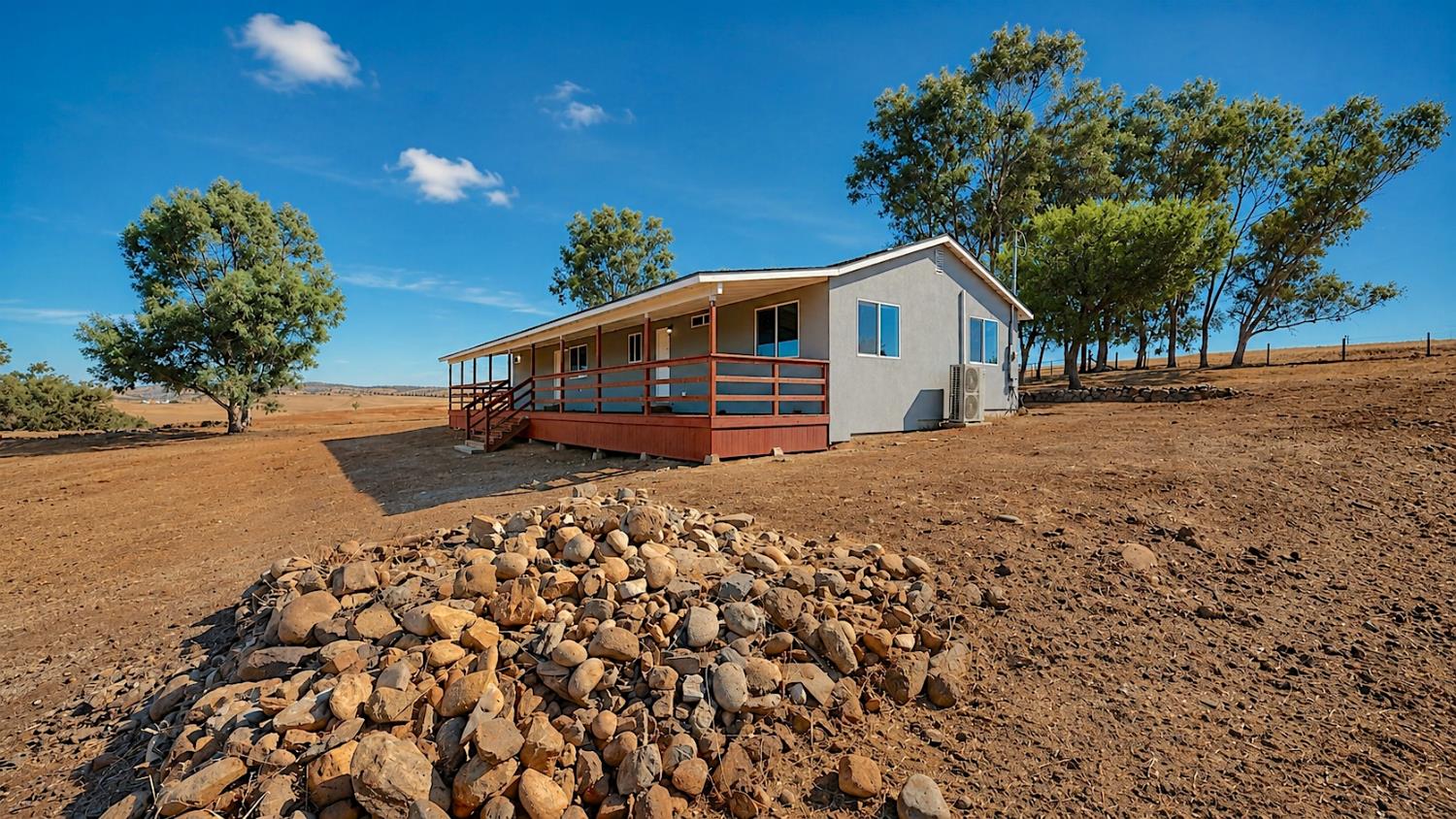 4728 Zorro Rd, La Grange, CA 95329