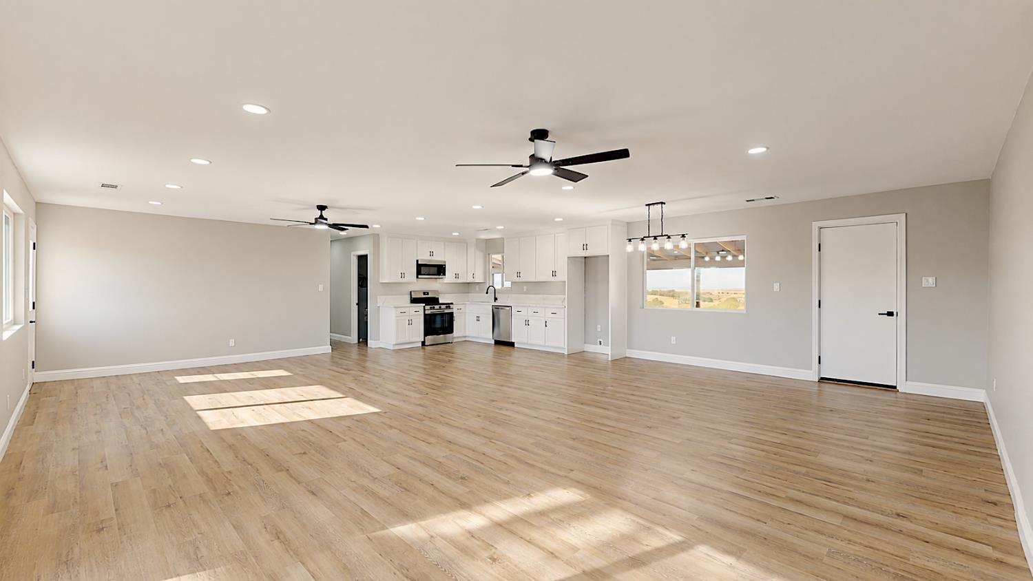 4728 Zorro Rd, La Grange, CA 95329