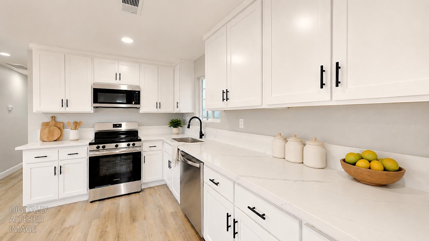 4728 Zorro Rd, La Grange, CA 95329