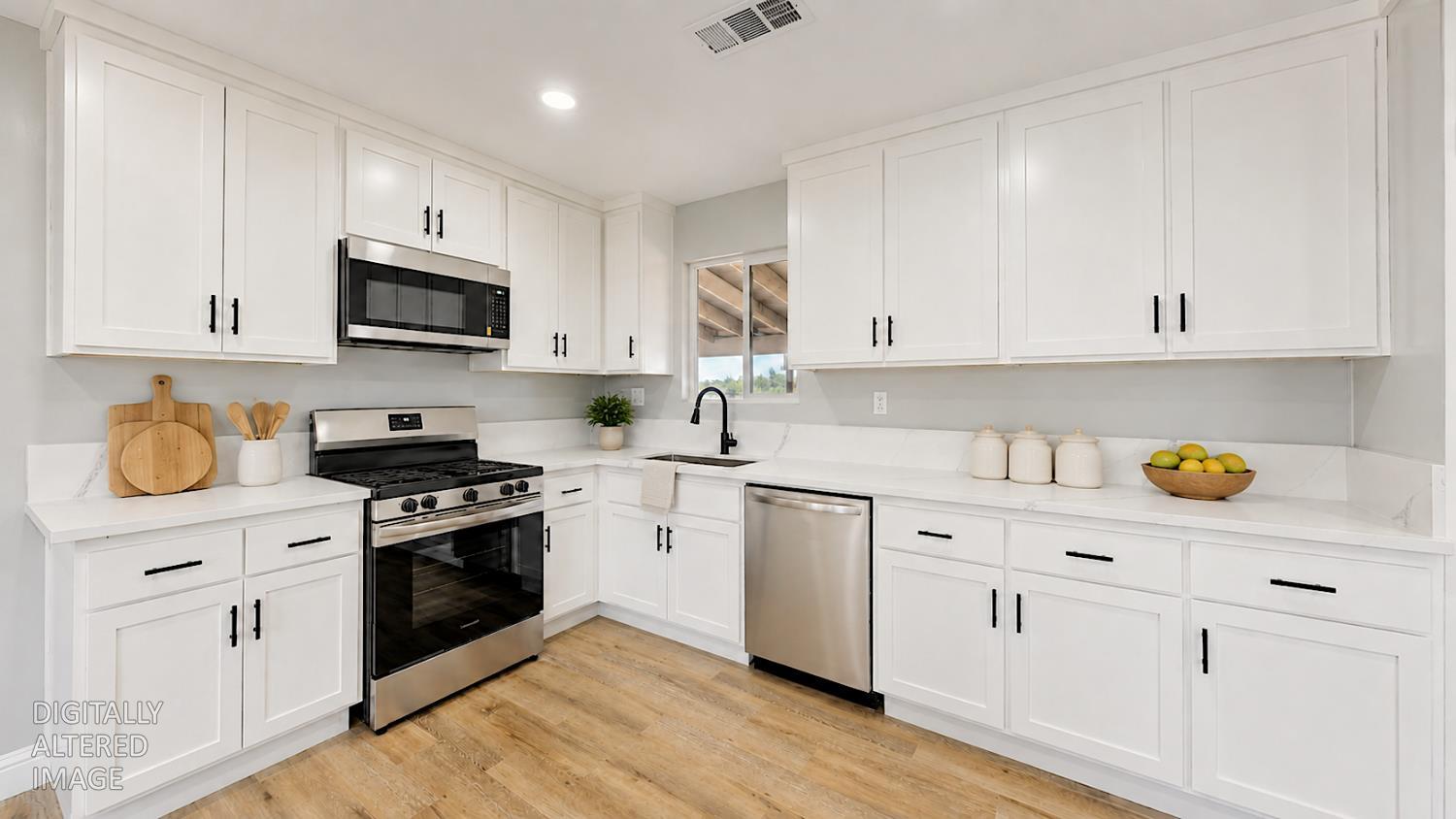4728 Zorro Rd, La Grange, CA 95329