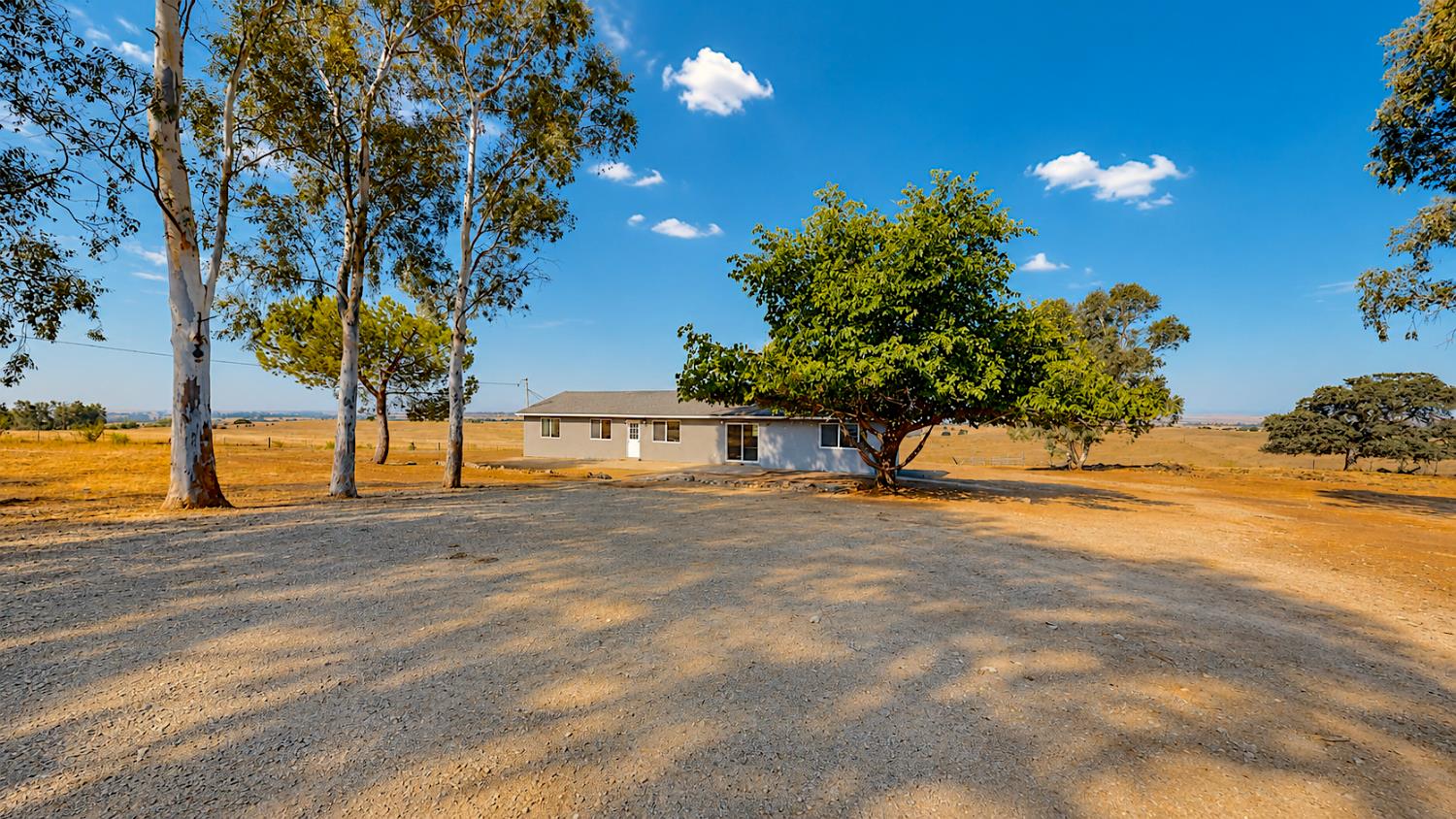 4728 Zorro Rd, La Grange, CA 95329