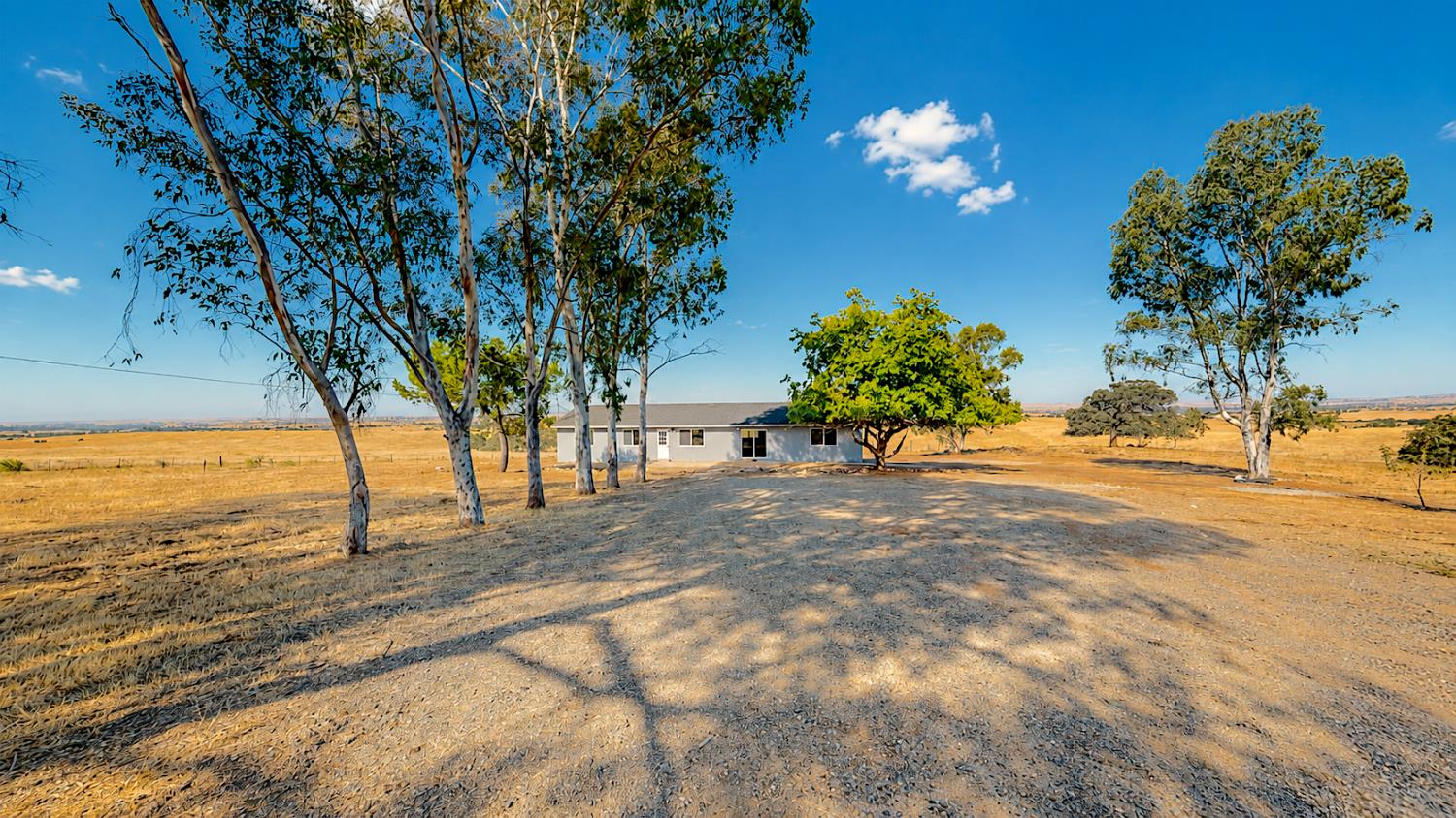 4728 Zorro Rd, La Grange, CA 95329