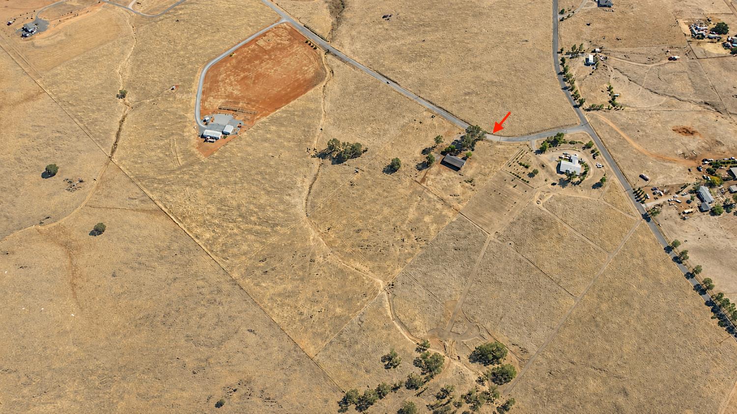 4728 Zorro Rd, La Grange, CA 95329