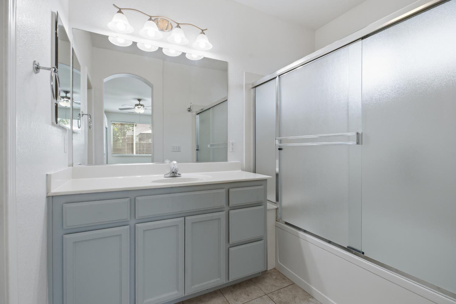 1650 Solaro Way, Manteca, CA 95336