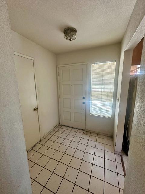 1507 Oak Canyon Dr, Newman, CA 95360