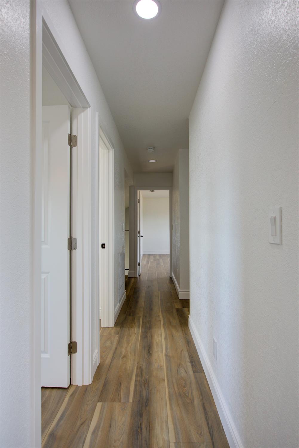 785 Fullerton Dr, Turlock, CA 95382