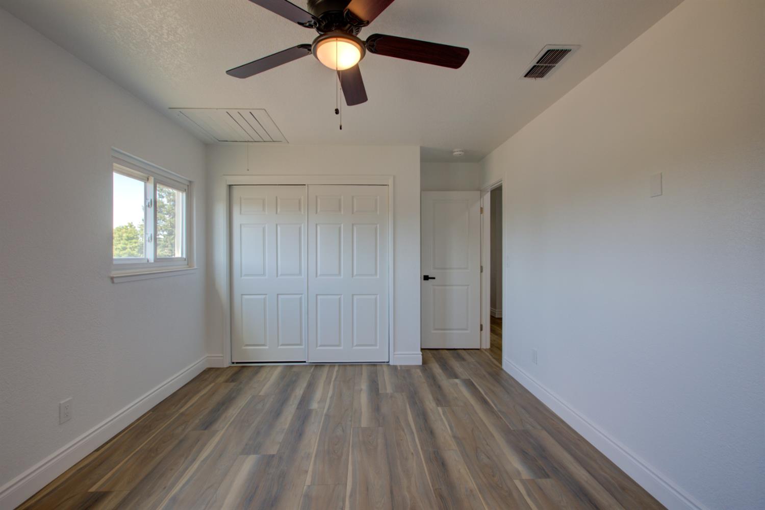 785 Fullerton Dr, Turlock, CA 95382