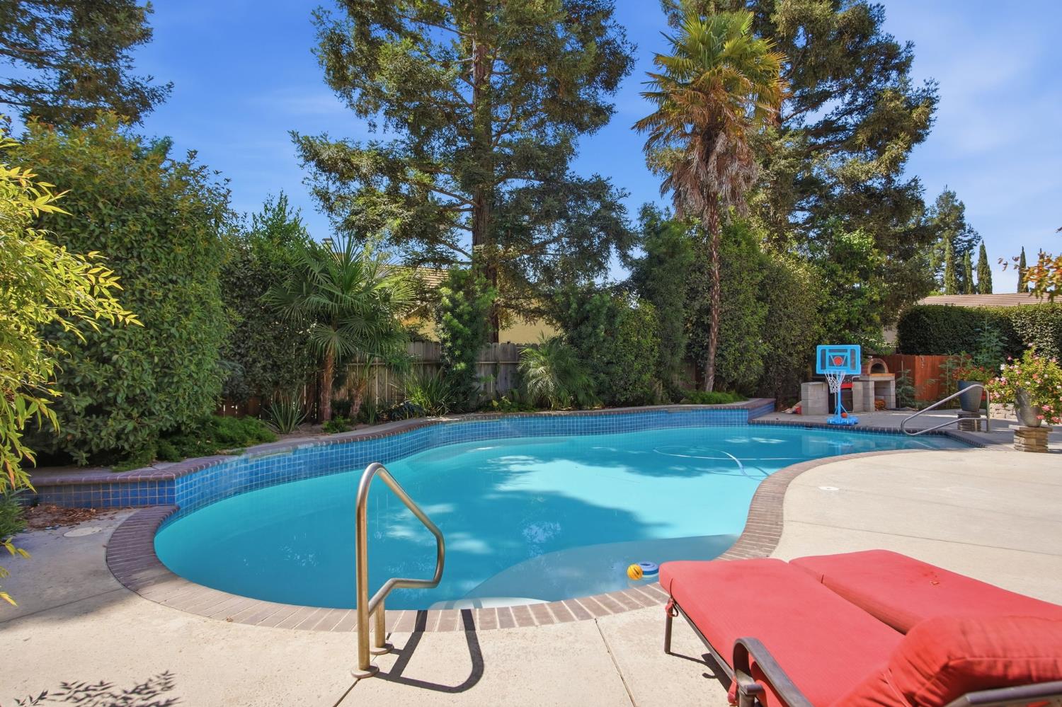 1900 Alex Way, Turlock, CA 95382