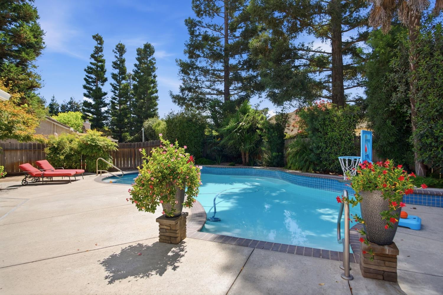 1900 Alex Way, Turlock, CA 95382