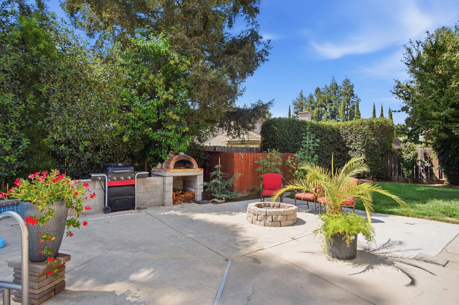 1900 Alex Way, Turlock, CA 95382