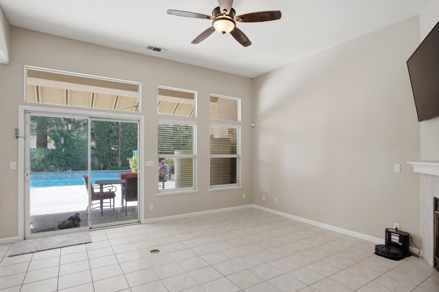 1900 Alex Way, Turlock, CA 95382