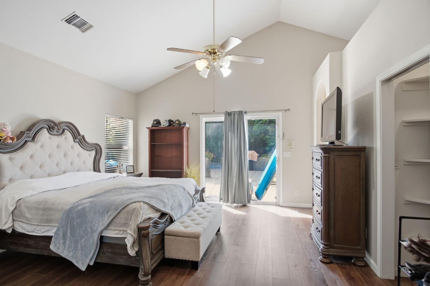 1900 Alex Way, Turlock, CA 95382
