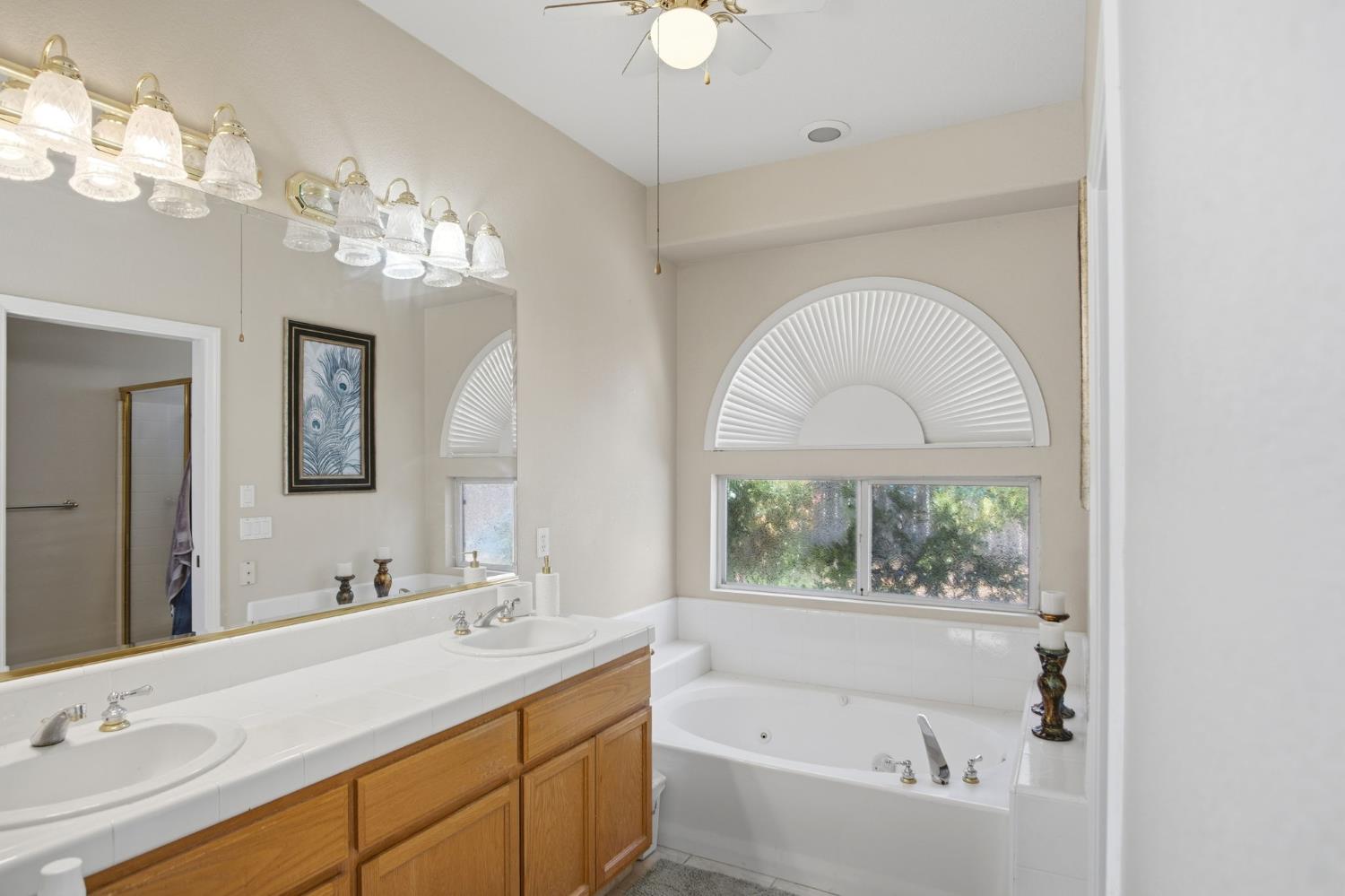 1900 Alex Way, Turlock, CA 95382