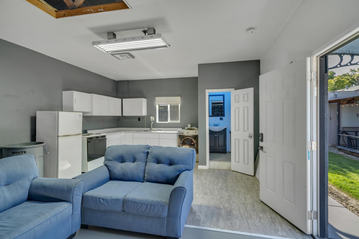 2248 September Dr, Modesto, CA 95355