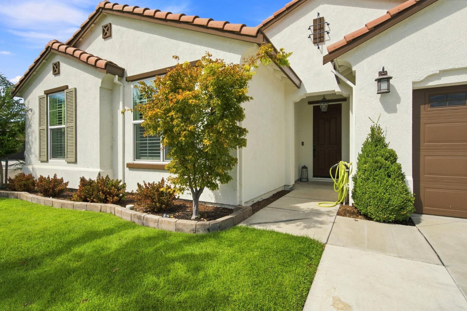 1991 Lovejoy Ave, Manteca, CA 95337