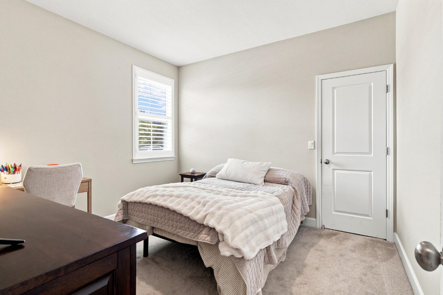 1991 Lovejoy Ave, Manteca, CA 95337
