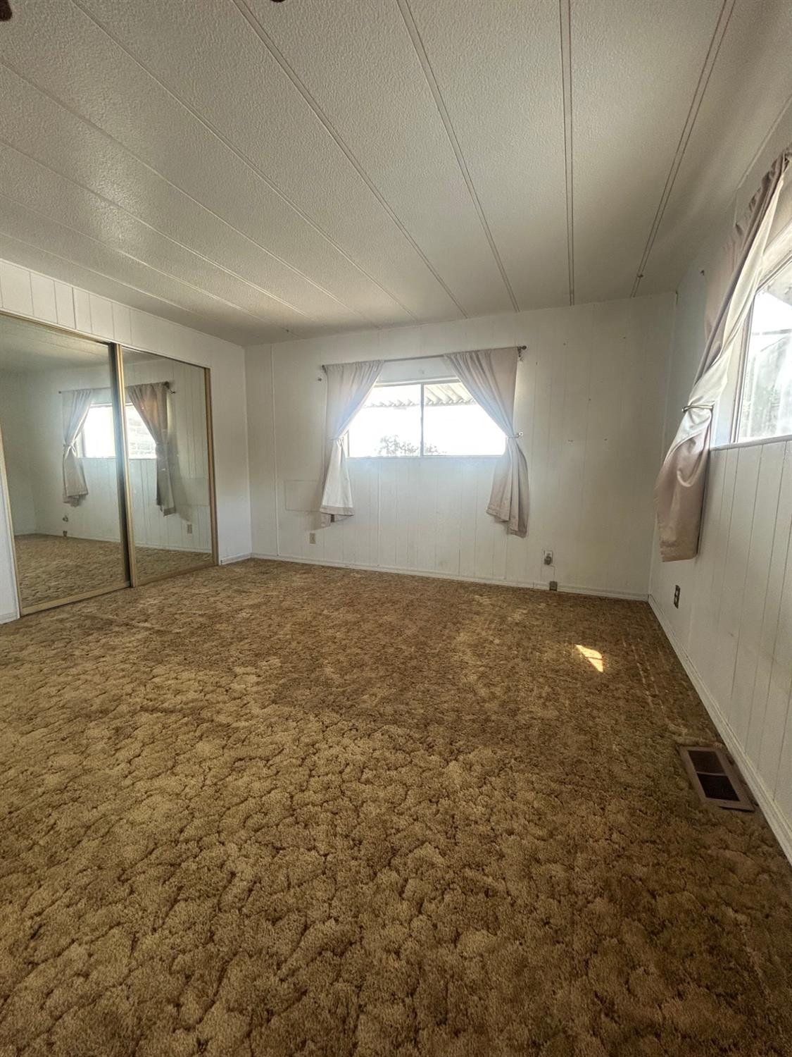 518 LEE, Turlock, CA 95382