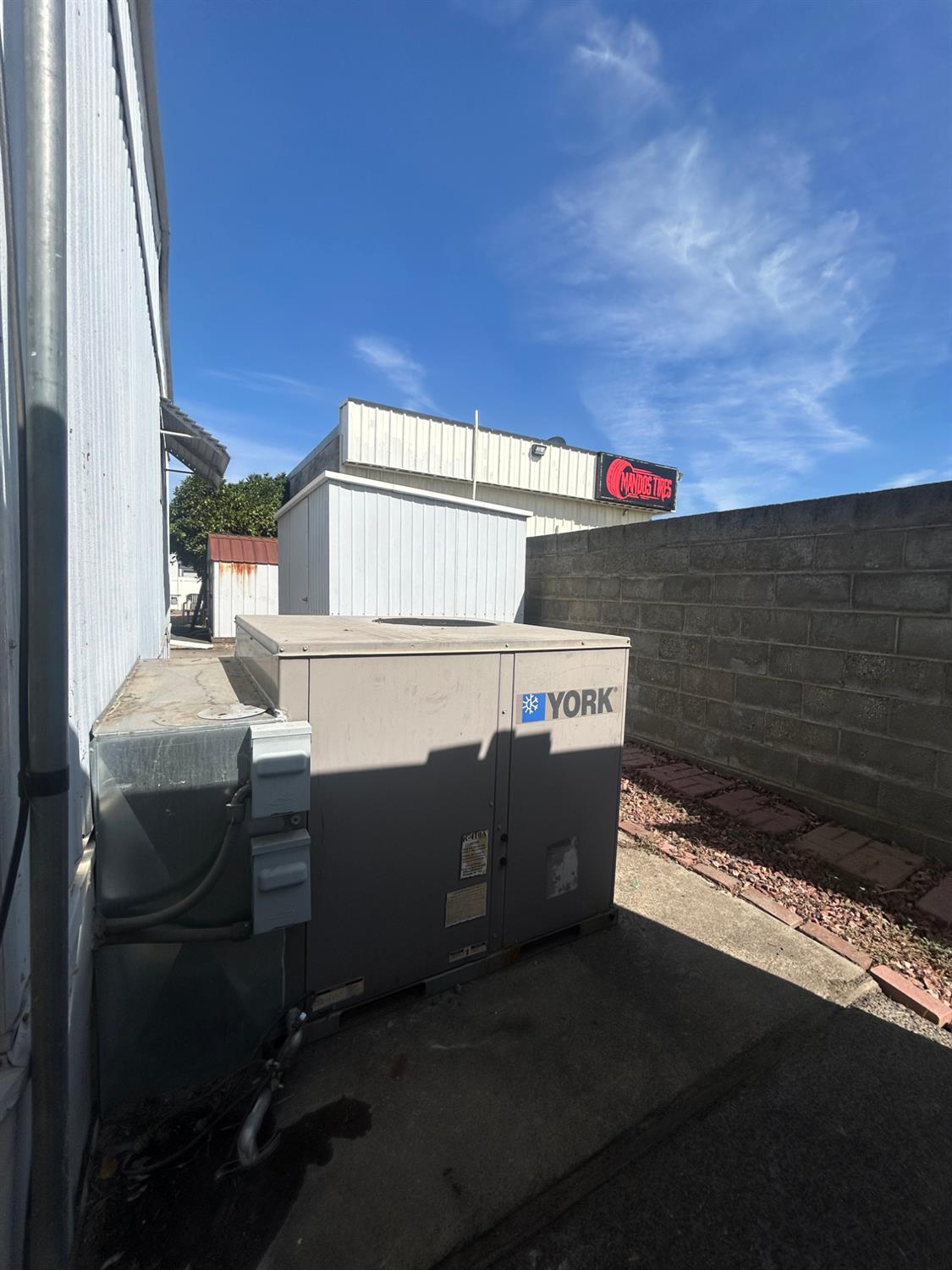 518 LEE, Turlock, CA 95382
